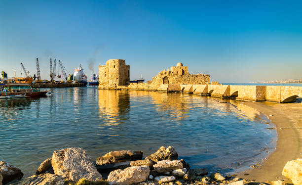 レバノンのシドン海の城 - sidon ストックフォトと画像
