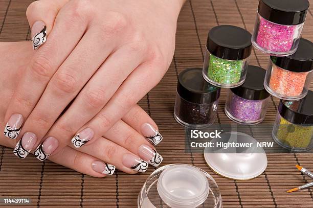 Manicure - Fotografias de stock e mais imagens de Arte - Arte, Arte em unhas, Beleza