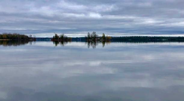 istock Pigeon Lake Ice-Out 2019 1144402419