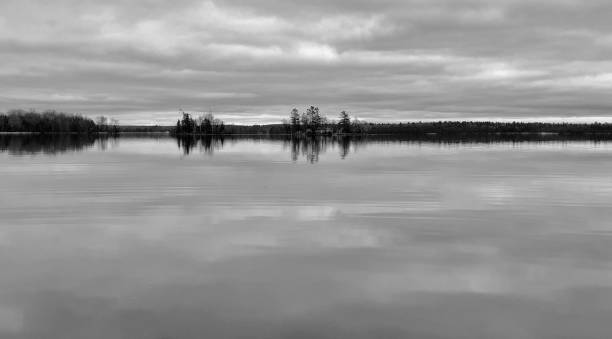 istock Pigeon Lake Ice-Out 2019 1144402486