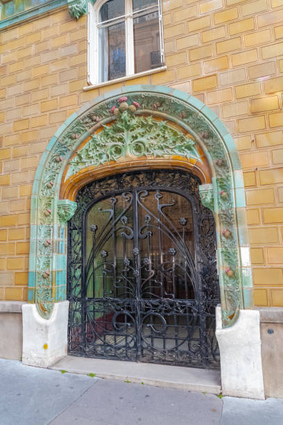 파리, 아름 다운 문 - art nouveau door paris france luxury 뉴스 사진 이미지