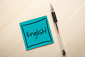 englisches-lernkonzept-auf-sticky-note.jpg?b=1&s=170x170&k=20&c=MkFHMTCyIzoLxpz65SegF1U5A4E_1fMoJNn1uCqu7YQ=
