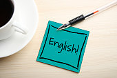 englisches-lernkonzept-auf-sticky-note.jpg?b=1&s=170x170&k=20&c=GOs9-bSU_ZHXeBvQzveVb_snynMf7GDLk5Jel7DF_Os=
