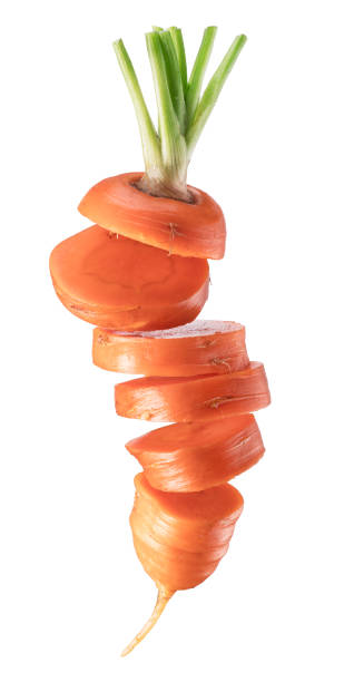 свежая органическая нарезанная морковь на белом фоне. - carrot isolated white carotene стоковые фото и изображения