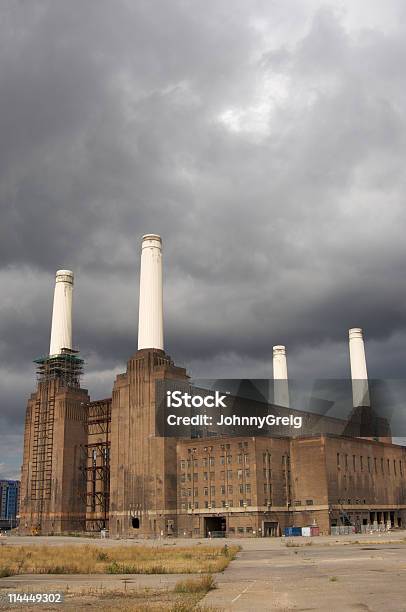 Foto de Usina Elétrica De Battersea e mais fotos de stock de Abandonado - Abandonado, Acabado, Arquitetura