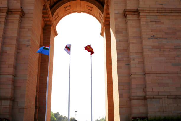 india gate! - mumbai delhi temple india imagens e fotografias de stock