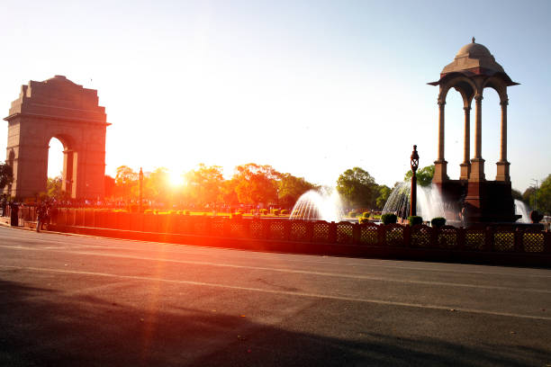 india gate! - mumbai delhi temple india imagens e fotografias de stock