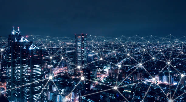 도시 위의 통신 네트워크, 스마트 그리드 또는 5g lte 데이터 연결을 위한 무선 모바일 인터넷 기술, iot, 글로벌 비즈니스, 핀 테크, 블록 체인에 대 한 개념 - 도시 뉴스 사진 이미지