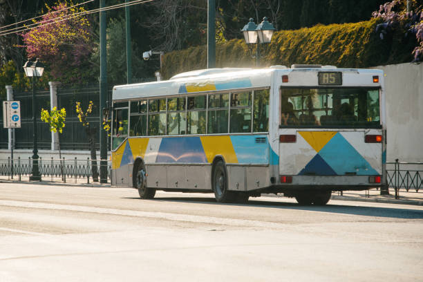 올드 시티 버스 - driver bus public transportation reflection 뉴스 사진 이미지