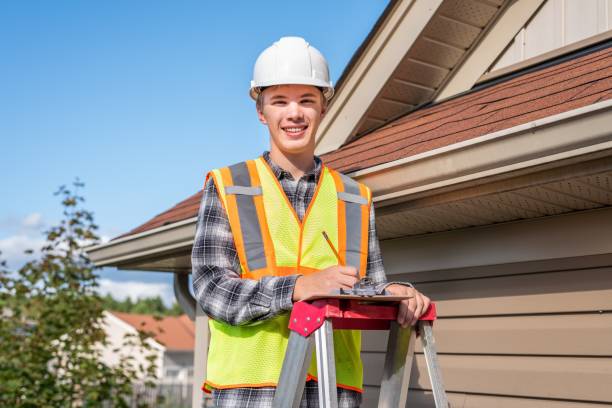 istock Home inspector providing an inspection to a house. 1144616945