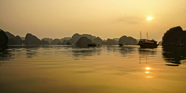 istock Sunrise at halong bay 1144618290