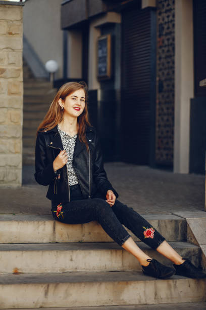 istock girl in a city 1144661939