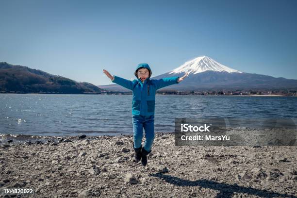 富士山の少年