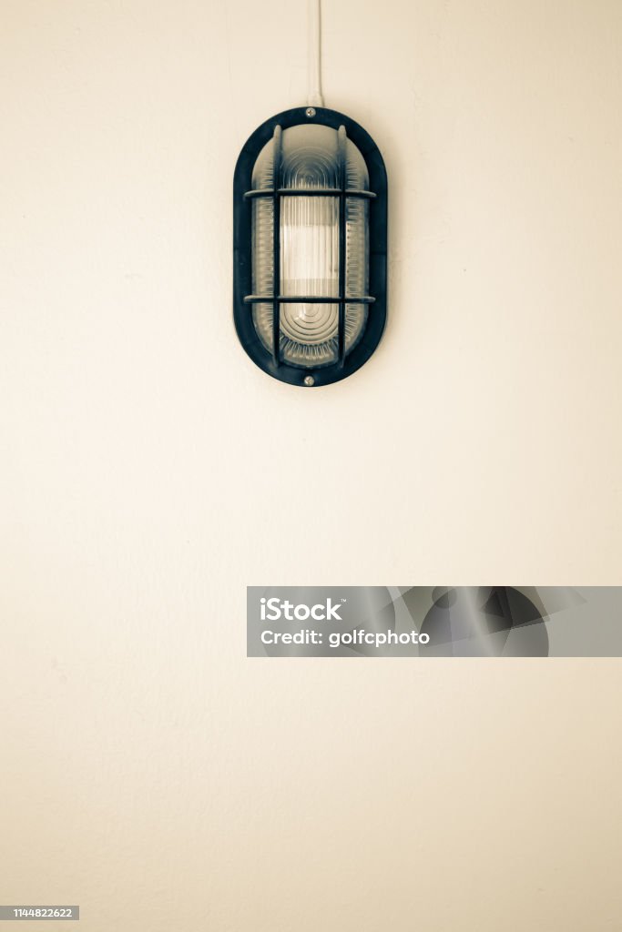 Vintage Wandlampe aus nächster Nähe. - Lizenzfrei Im Freien Stock-Foto