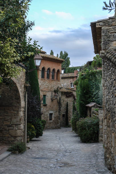 istock Streetview of Peratallada 1144904585