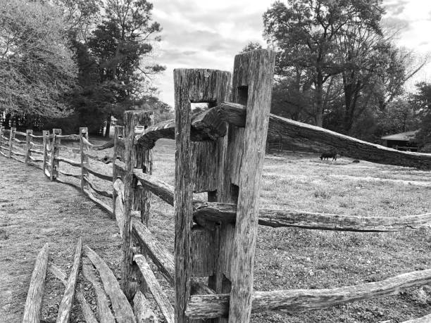 istock Old Farm Fence 1144912931