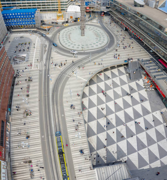 ville de stockholm vue d’en haut, paysage urbain, sergels torg - sergels torg photos et images de collection