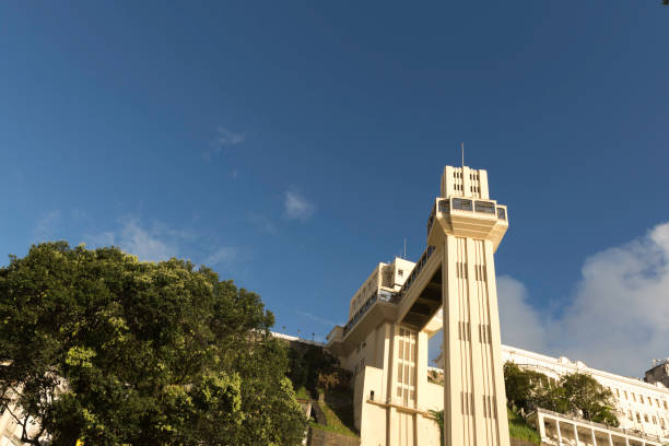 lacerda elevator, salvador, bahia - southern europe public transportation international landmark local landmark - fotografias e filmes do acervo