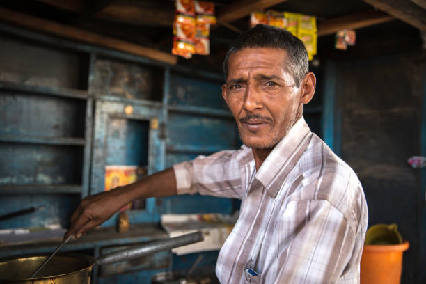 small business street vendor indian owner - poor area imagens e fotografias de stock