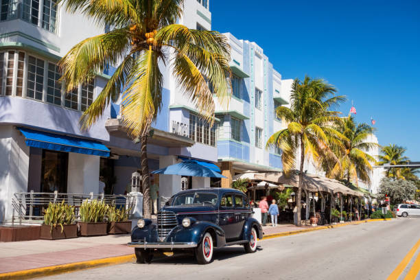 art deco district w south beach miami na florydzie stany zjednoczone - art deco art deco district miami florida south beach zdjęcia i obrazy z banku zdjęć