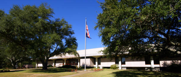 istock La Salle Parish Courthouse 1145096697
