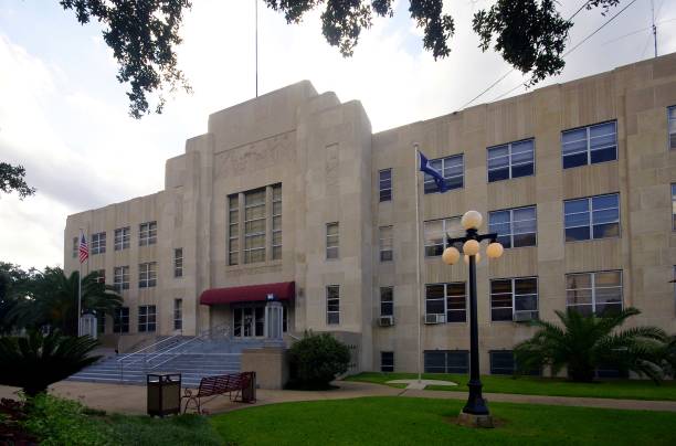 istock SAINT LANDRY PARISH COURTHOUSE 1145097244