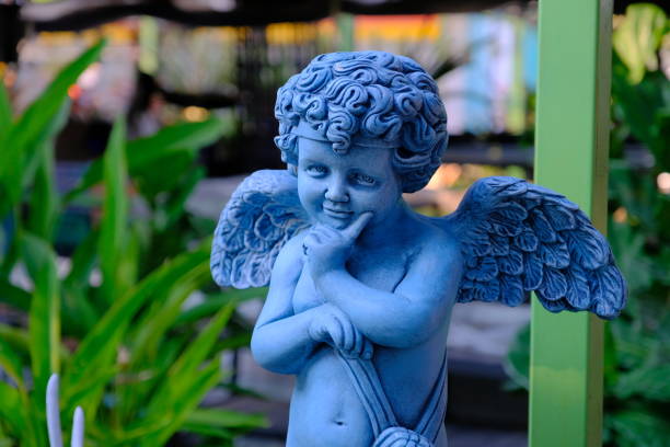 stone angel doll for garden decoration