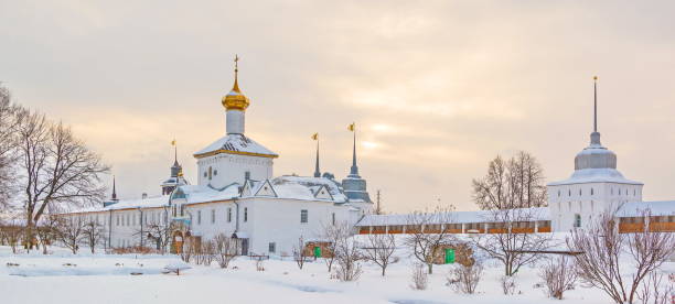 istock Yaroslavl in winter evening 1145204465