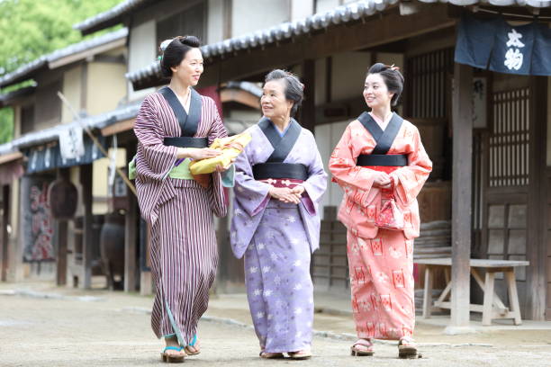 istock edo period woman 1145240844