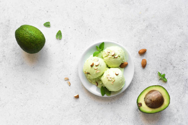 helado de aguacate - avocado portion fruit isolated fotografías e imágenes de stock