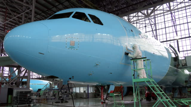 Repair of the aircraft fuselage. The color of the fuselage of the aircraft alyet