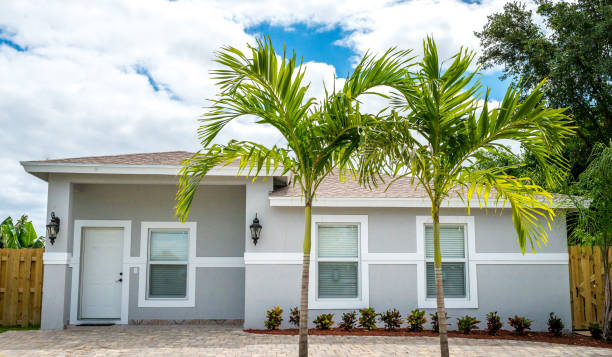 istock Well kept single story single family detached house 1145360747