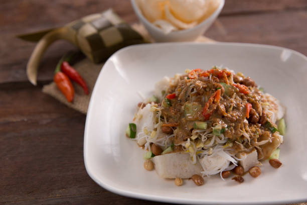 istock Ketoprak. Indonesian food 1145386129