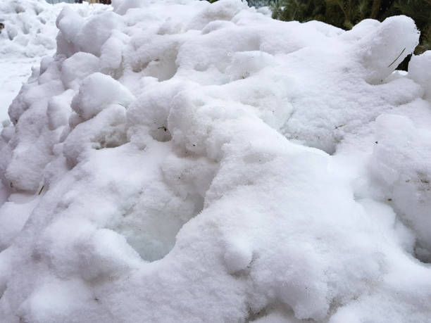 istock Beautiful gradient background banner for text - texture of uneven snow 1145424540
