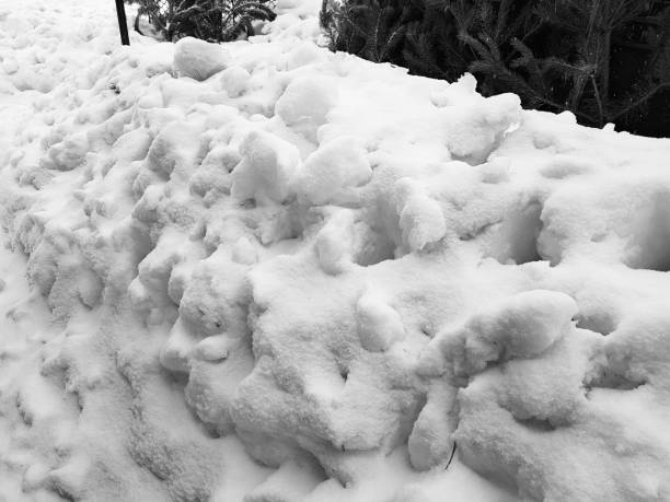 istock Beautiful gradient background banner for text - texture of uneven snow 1145427128
