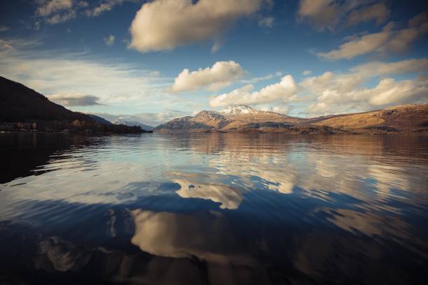 ロックローモンド, スコットランド - loch lomond loch ben lomond scotland ストックフォトと画像