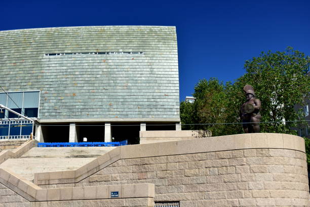 domus museum diseñado por arata isozaki, premio pritzker de arquitectura 2019. la coruña, españa. - domus fotografías e imágenes de stock