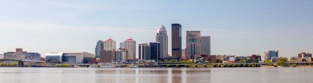 istock Louisvillve Cityscape 1145537979