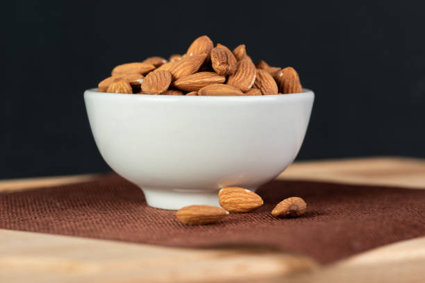 ALMOND NUTS