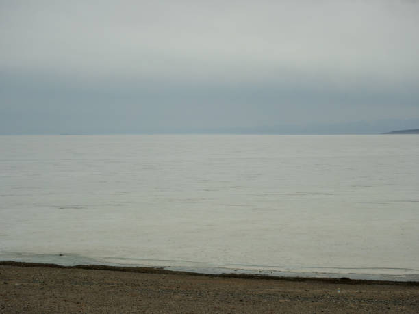 sceneria okna samochodu qinghai-tybetu kolei w tybecie autonomicznego regionu, chiny. - glacier himalayas frozen lake zdjęcia i obrazy z banku zdjęć