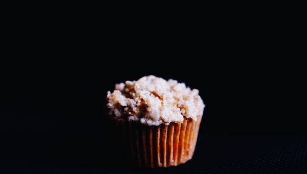 черничный кекс - muffin blueberry muffin blueberry butter стоковые фото и изображения