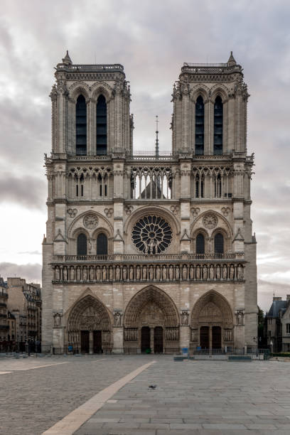 istock Romantic attractions of Paris 1145794941