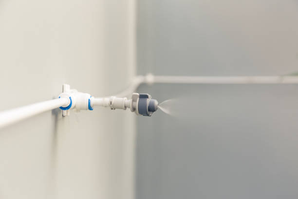 istock misting sprinkler garden 1145798357