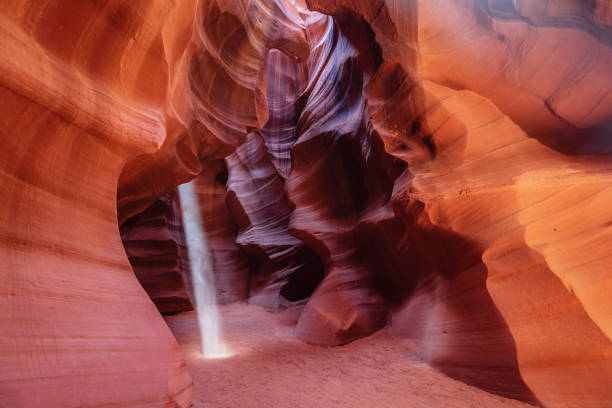 앤 텔 로프 캐년 선 빔 페이지 애리조나 미국 - textured stone desert majestic 뉴스 사진 이미지