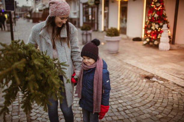 istock Through the city with our Christmas tree 1145817027