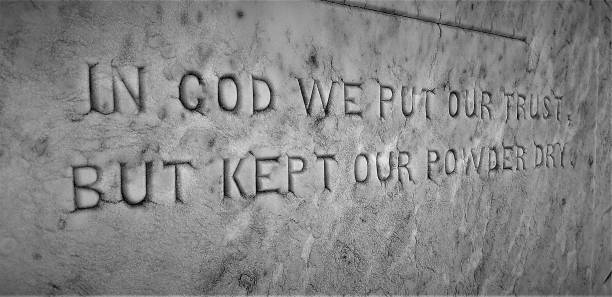 istock Civil War artillery monument inscription 1145840899