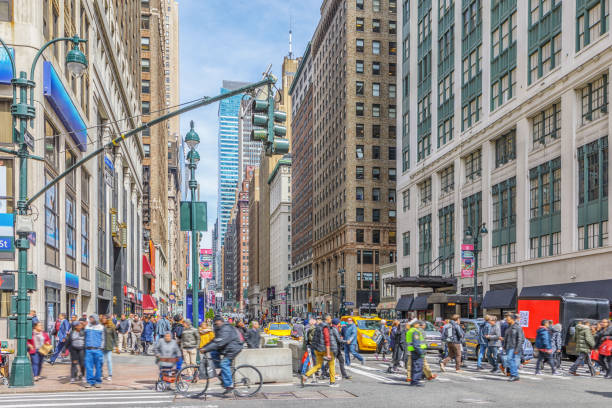 7th Avenue, Manhattan, New York, USA Manhattan is world’s major commercial, financial and cultural center and the most densely populated of New York City’s 5 boroughs. rat race stock pictures, royalty-free photos & images