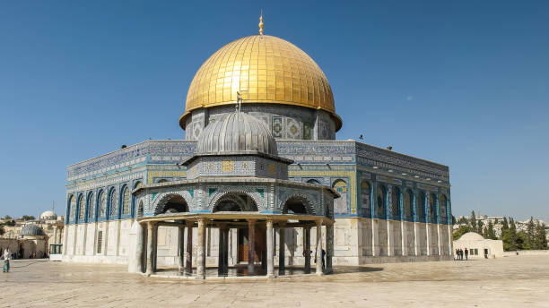 istock dome of the chain and rock mosques in jerusalem 1145973984