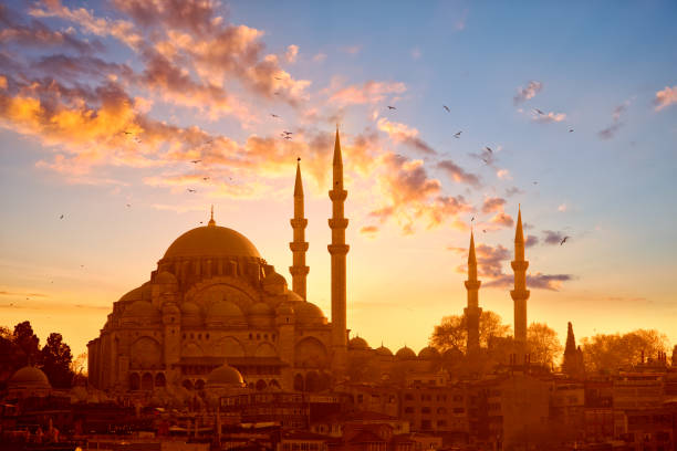 istock Suleymaniye mosque at sunset 1146007178