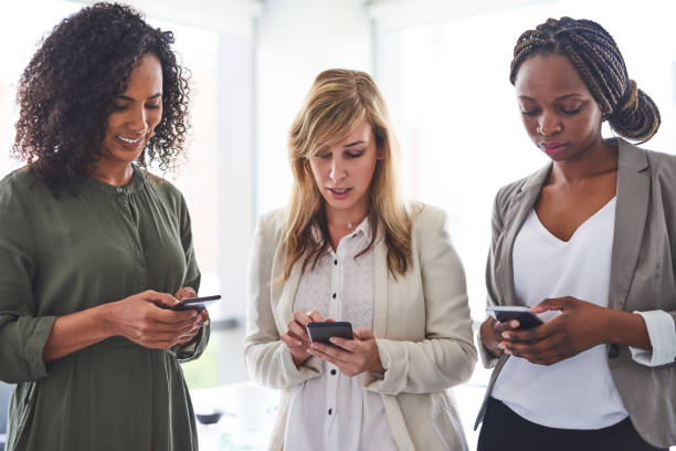 istock Using our device to market the company 1146019671
